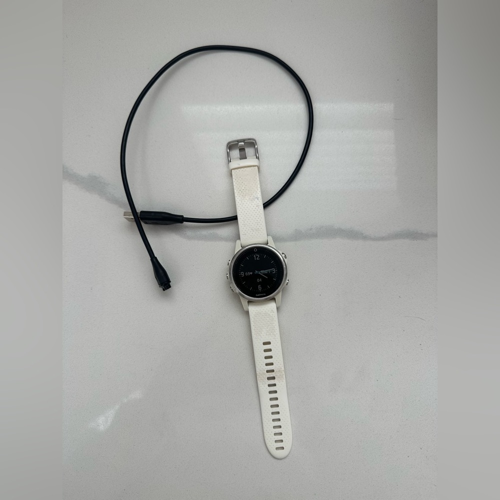 Garmin Fenix Silver and White Watch - Picture 3 of 7